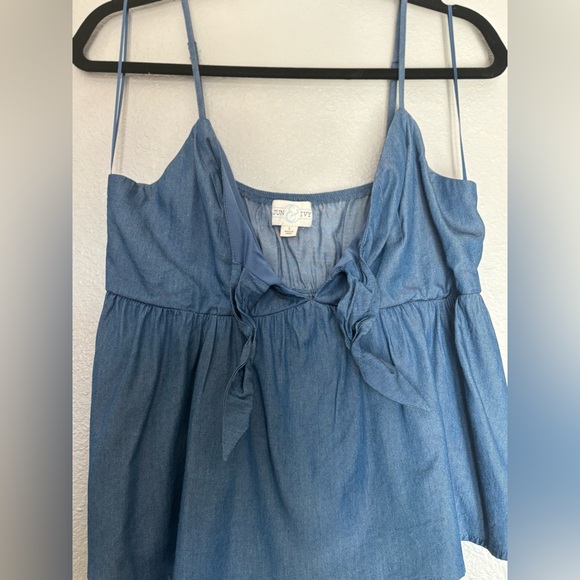 Francesca’s Denim Bow Tank Top - Picture 4 of 7